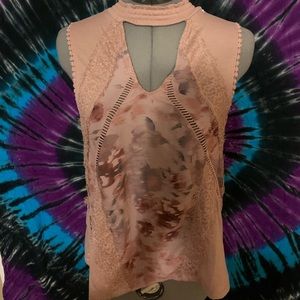 Hint Of Mints Small soft purple summer dressy top!!